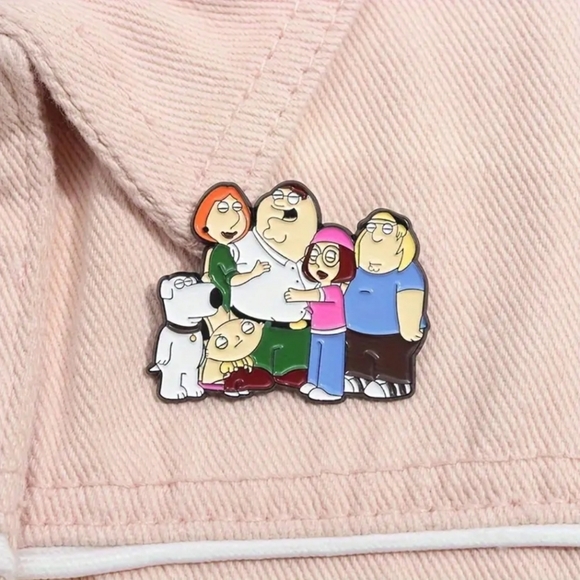 Family Guy Cartoon Enamel Pin Alloy Brooch - Picture 2 of 5